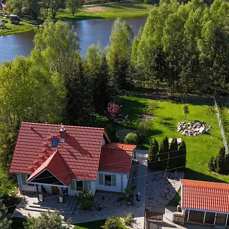 Forest House With Sauna & Fireplace Сasa de vacaciones Podwilczyn