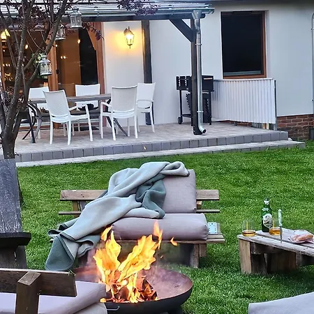 Сasa de vacaciones Forest House With Sauna & Fireplace *