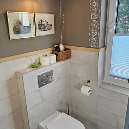 Casa de Férias Forest House With Sauna & Fireplace