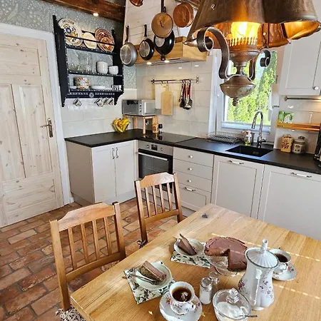 Сasa de vacaciones Forest House With Sauna & Fireplace Podwilczyn