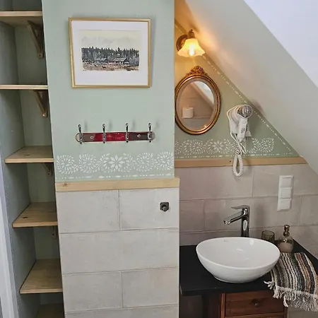 Forest House With Sauna & Fireplace