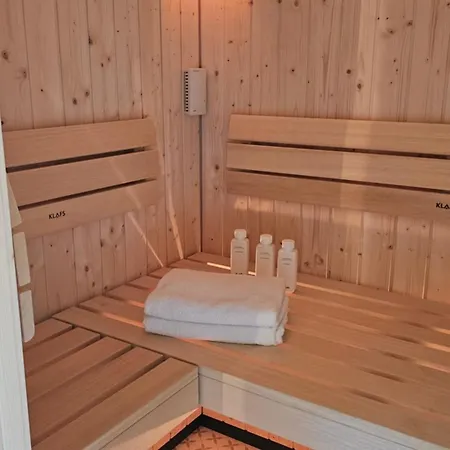 Forest House With Sauna & Fireplace *