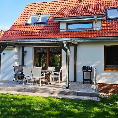 Forest House With Sauna & Fireplace Casa de Férias *