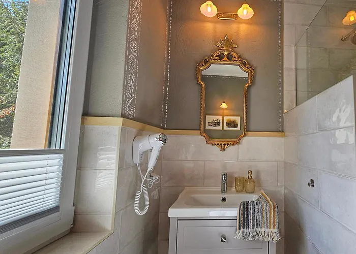 Forest House With Sauna & Fireplace Сasa de vacaciones *