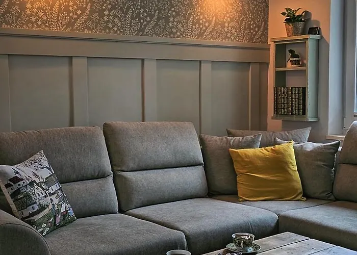 Forest House With Sauna & Fireplace *