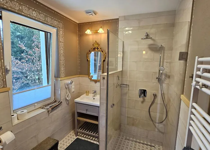 Forest House With Sauna & Fireplace Сasa de vacaciones *