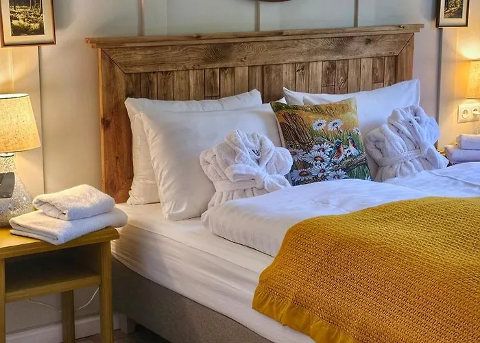 Forest House With Sauna & Fireplace *