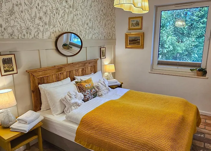 Forest House With Sauna & Fireplace Сasa de vacaciones Podwilczyn