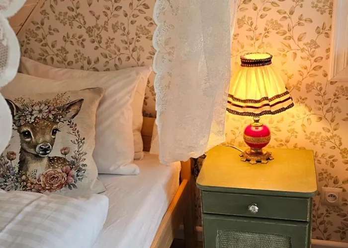 Forest House With Sauna & Fireplace