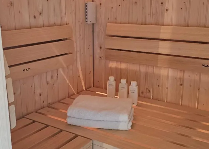 Forest House With Sauna & Fireplace *